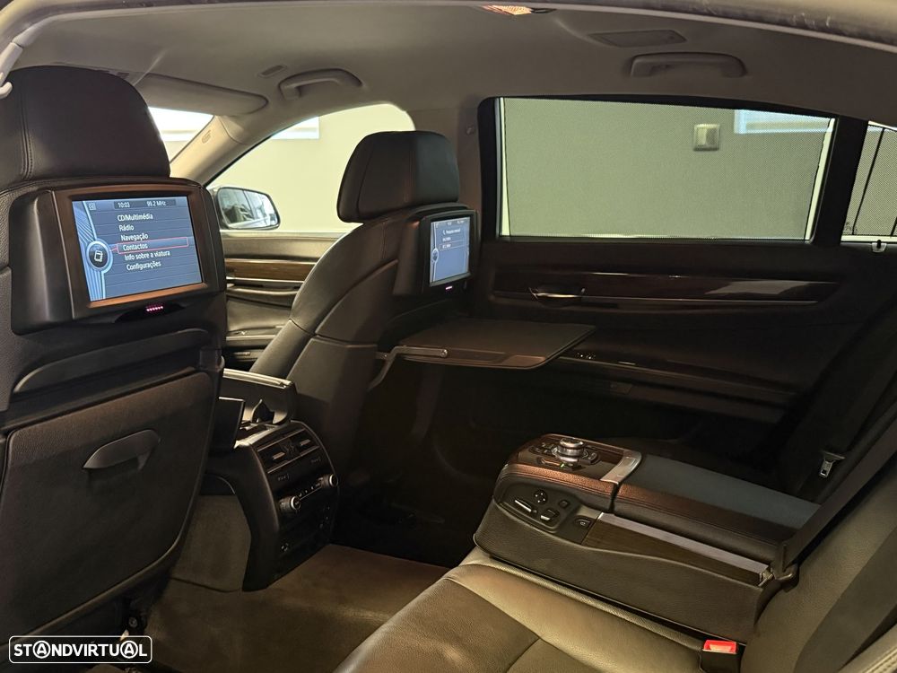 BMW 730 Ld - 27