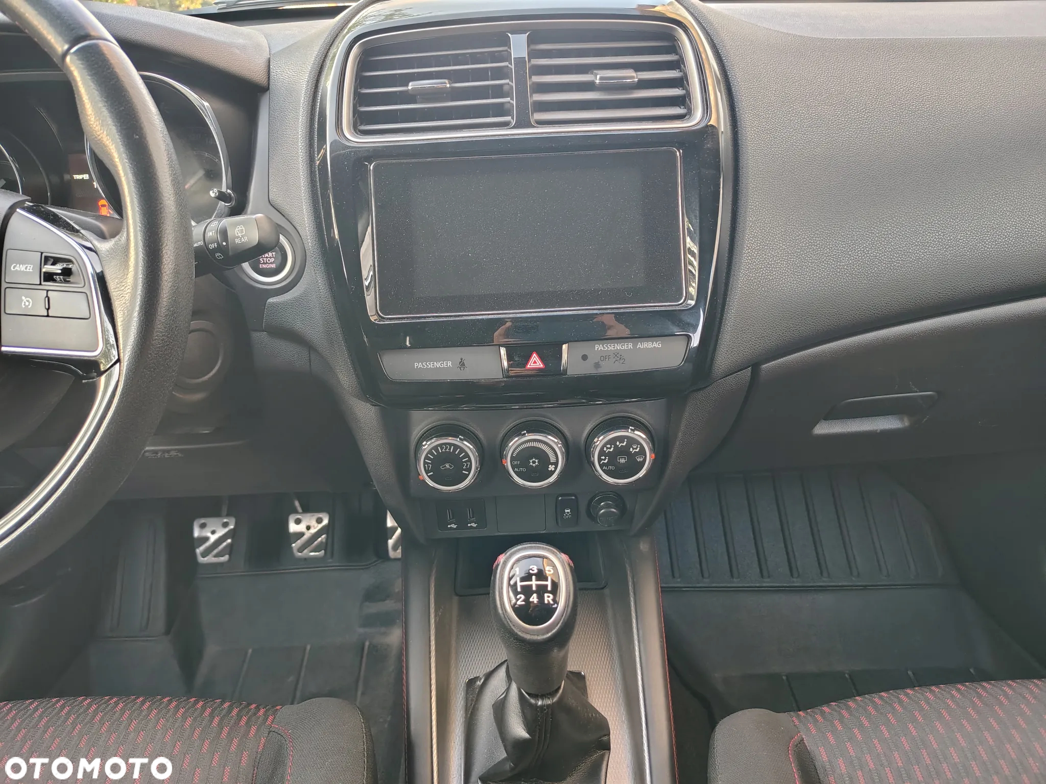 Mitsubishi ASX - 11