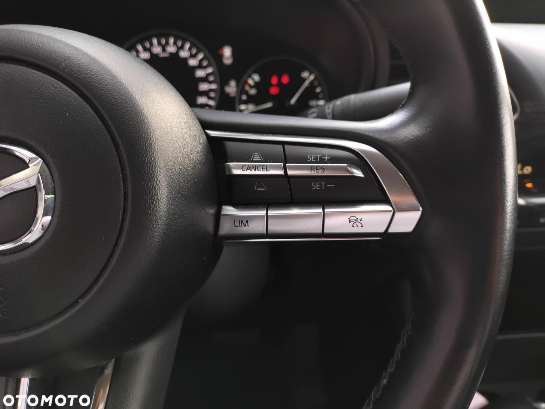 Mazda 3 - 11