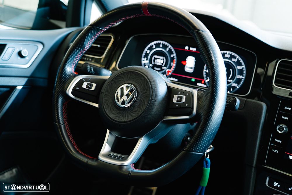 VW Golf 2.0 TSI GTi TCR DSG - 13