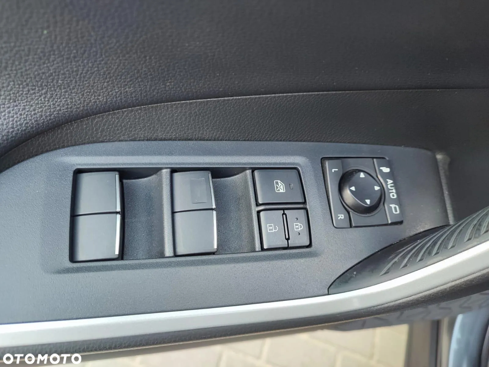 Toyota RAV4 2.5 Hybrid Comfort 4x2 - 21