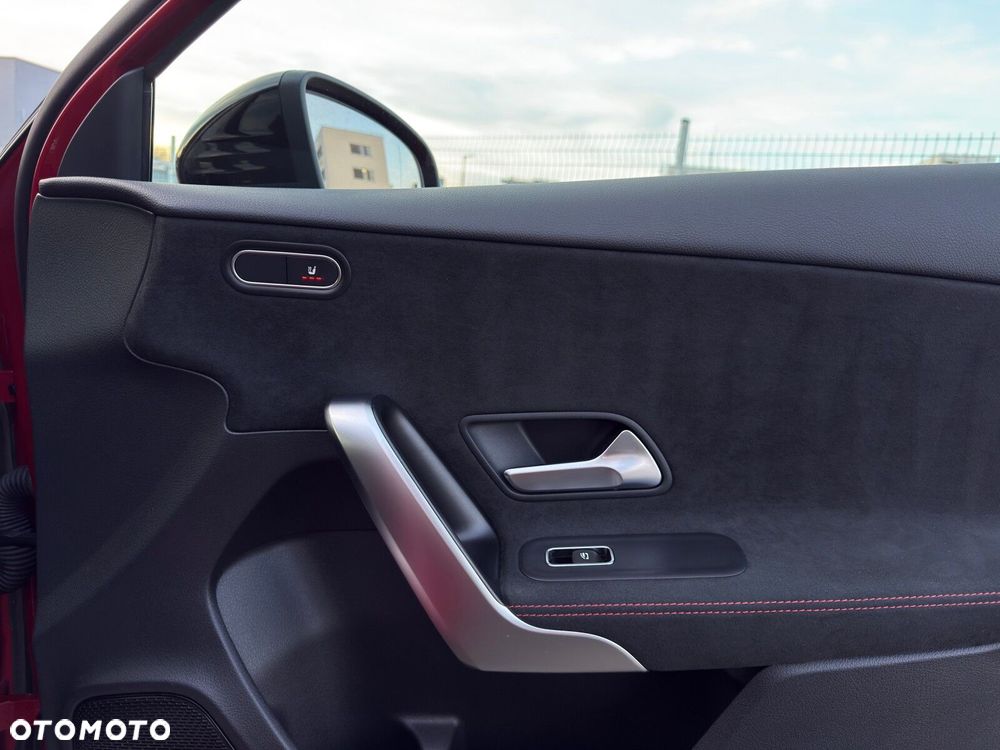 Mercedes-Benz Klasa A 200 AMG Line 7G-DCT - 28