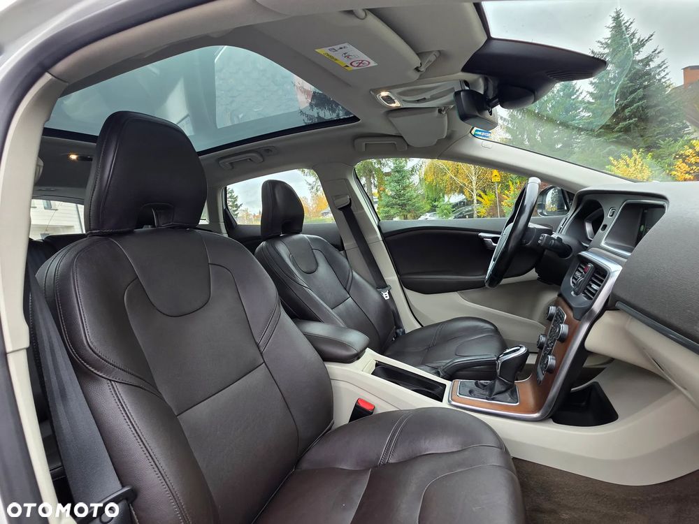 Volvo V40 - 15