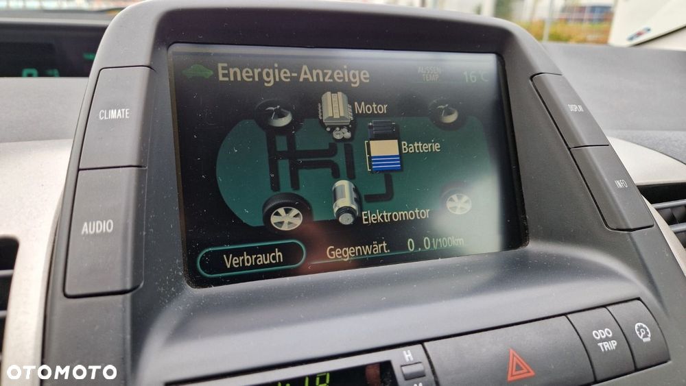 Toyota Prius - 21