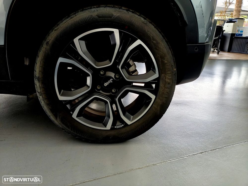 Jeep Avenger 1.2 GSE T3 Summit - 31