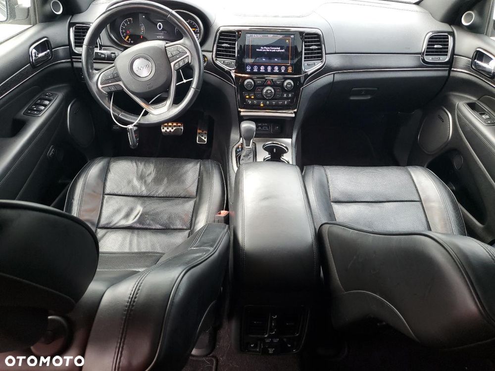 Jeep Grand Cherokee - 8