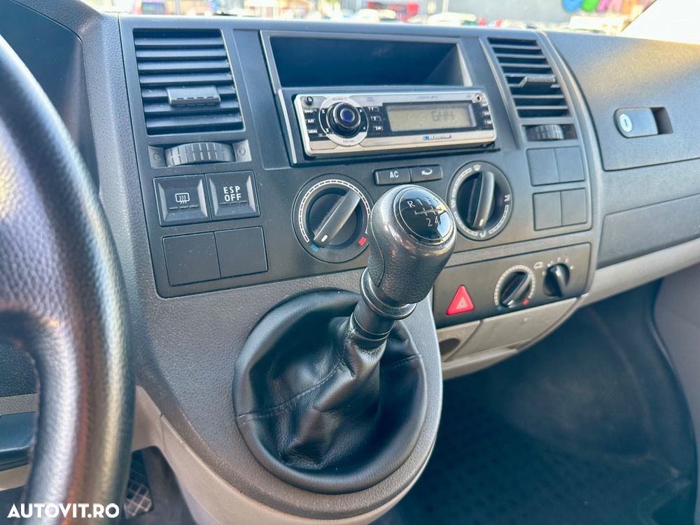 Volkswagen Transporter Caravelle Lang Trendline - 19