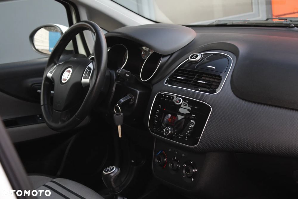 Fiat Punto Evo 1.4 8V MyLife Start&Stop - 17