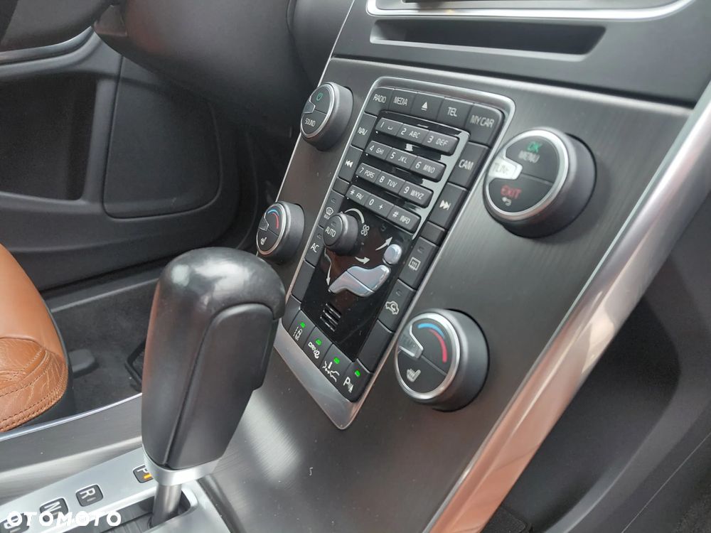 Volvo S60 D3 Geartronic Momentum - 21