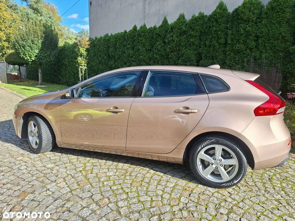 Volvo V40 T2 Kinetic - 32