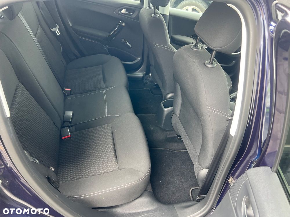 Peugeot 208 PureTech 100 Active Pack - 21