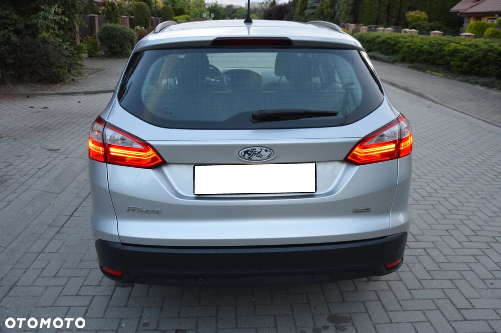 Ford Focus 1.6 TDCi DPF SYNC Edition - 25