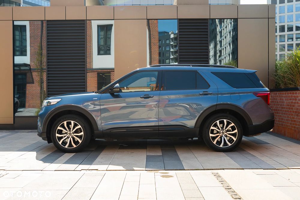 Ford Explorer 3.0 EcoBoost PHEV 4WD ST-Line - 24