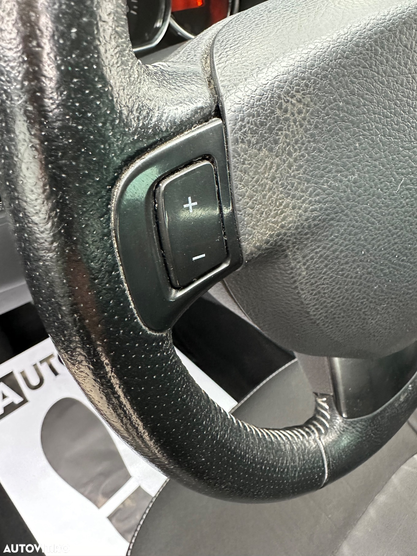 Dacia Duster 1.5 dCi 4x2 Laureate - 26