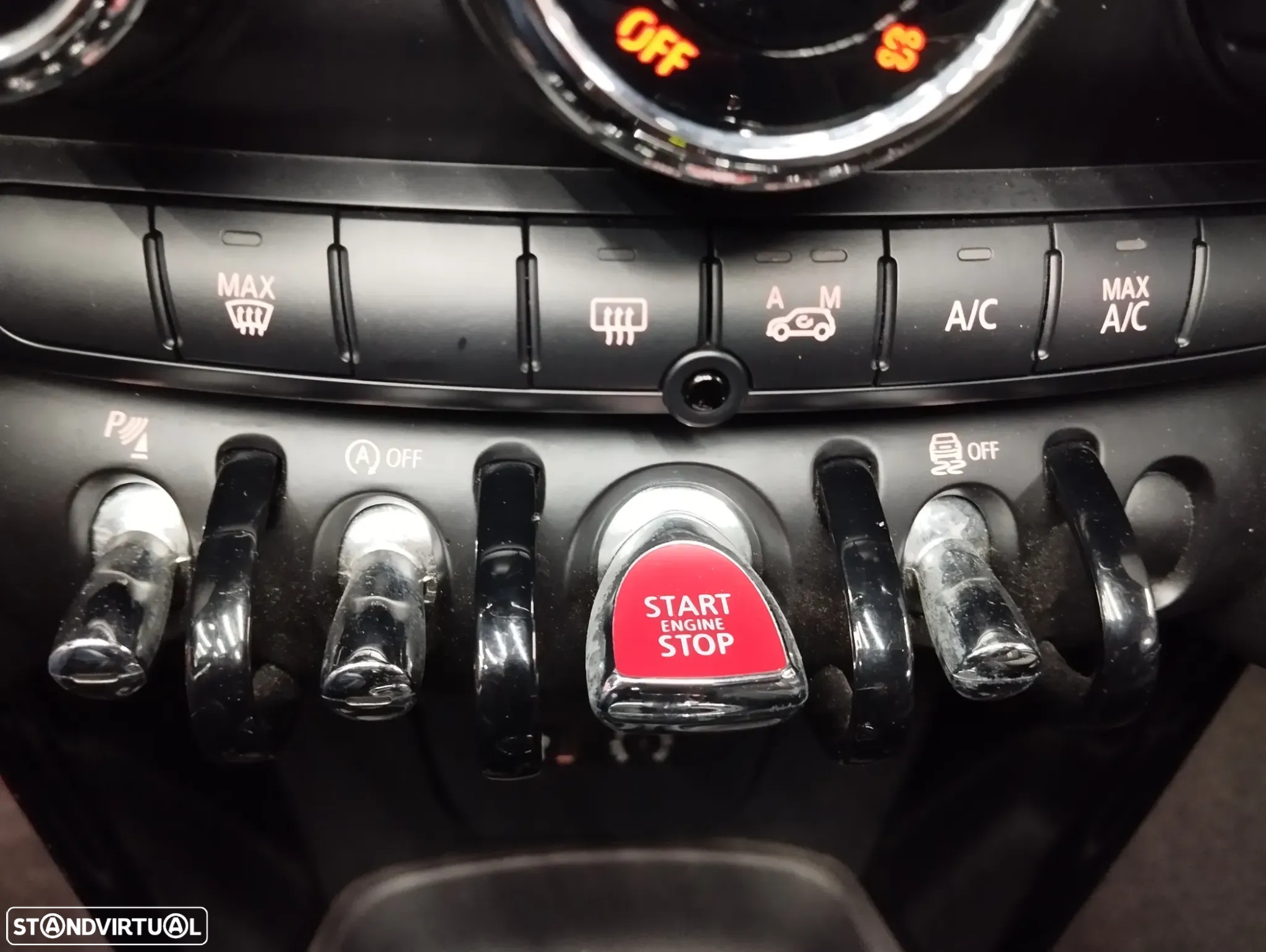 MINI Cabrio John Cooper Works Auto Desportiva - 40
