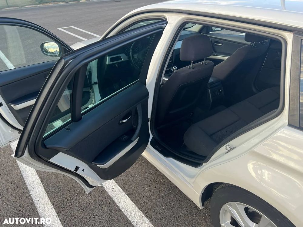 BMW Seria 3 318d - 21