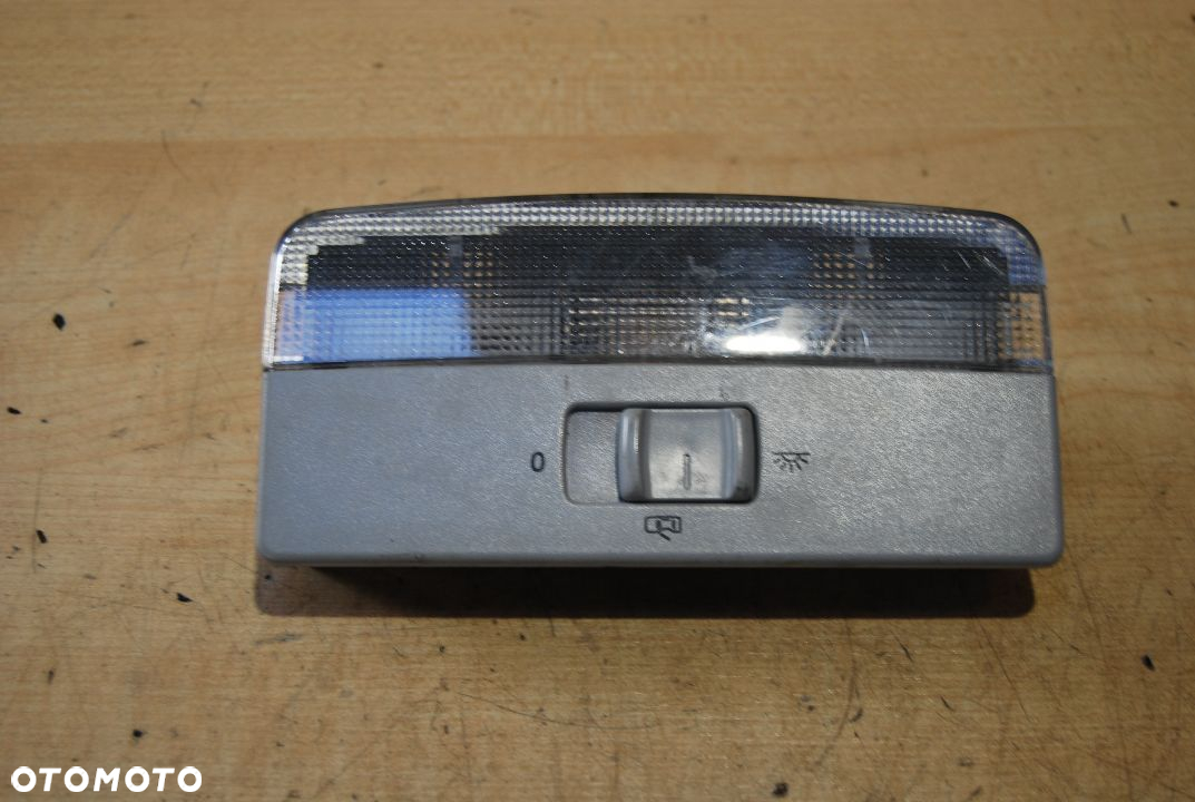 LAMPKA OŚWIETLENIA KABINY POLO IV 6Q0947105F SEAT IBIZA III - 3