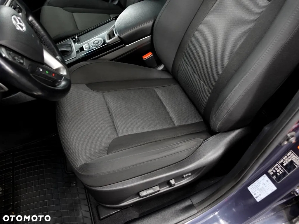 Hyundai i40 1.7 CRDi Premium DCT - 13