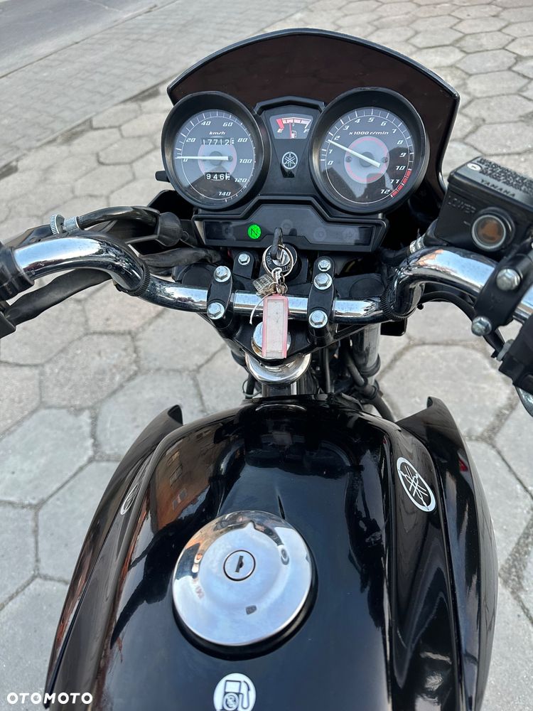 Yamaha YBR - 9
