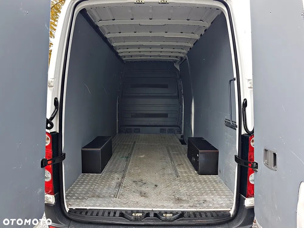 Volkswagen CRAFTER - 9