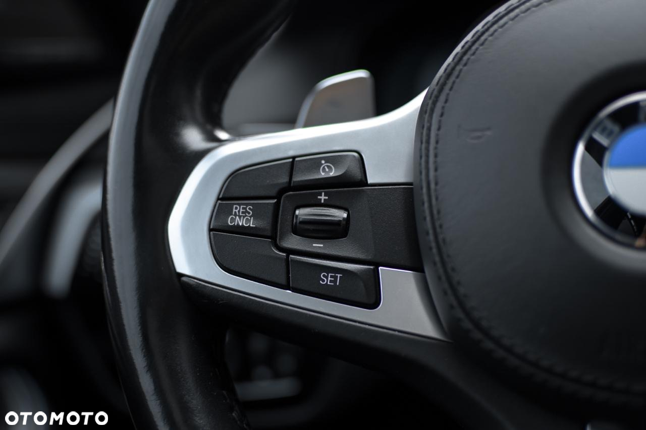 BMW Seria 5 540i xDrive M Sport sport - 28