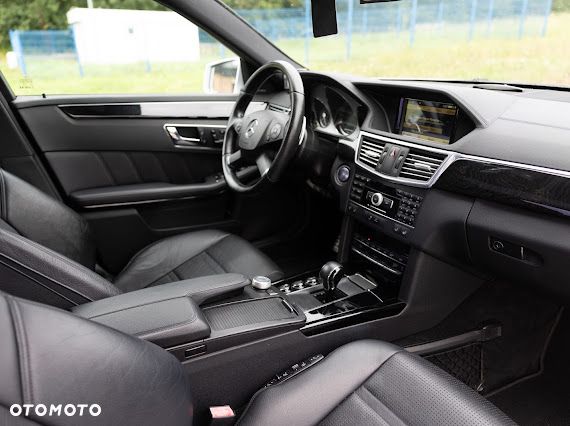 Mercedes-Benz Klasa E 63 AMG AMG Speedshift 7G-MCT - 8