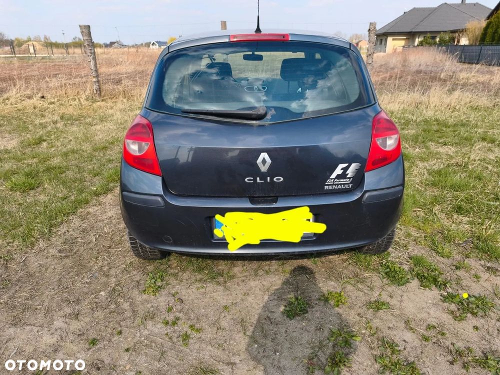 Renault Clio 1.5 dCi Alize - 2