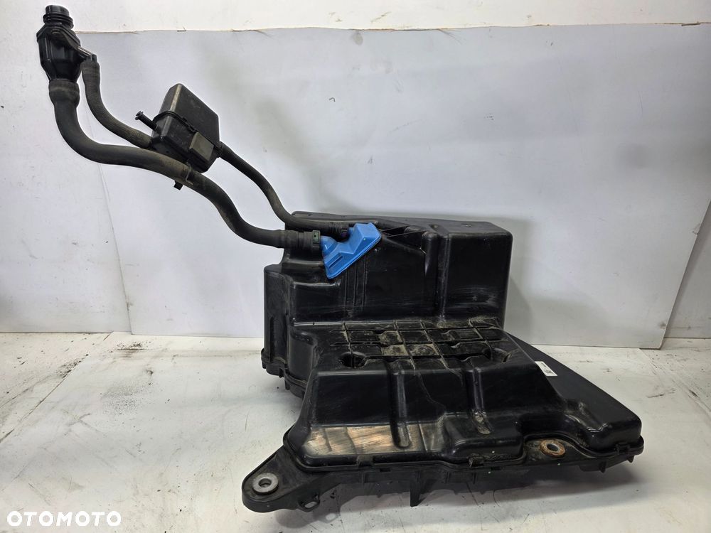 ZBIORNIK POMPA PŁYNU ADBLUE AUDI A4 B9 A5 8W 8W0131878AP 8W0131963B - 1