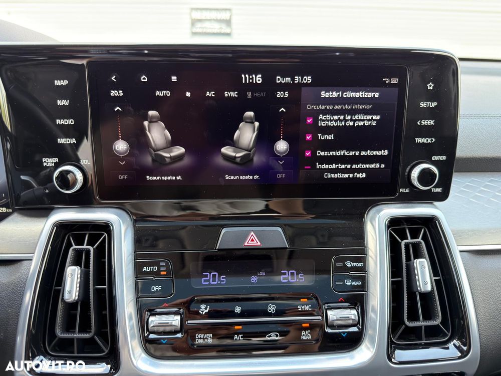 Kia Sorento 1.6 T-GDI HEV 6AT 4x2 7P Premium - 31