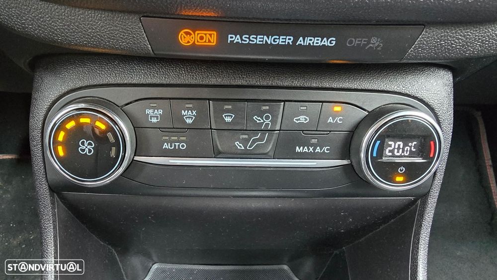 Ford Fiesta 1.0 EcoBoost ST-Line - 30