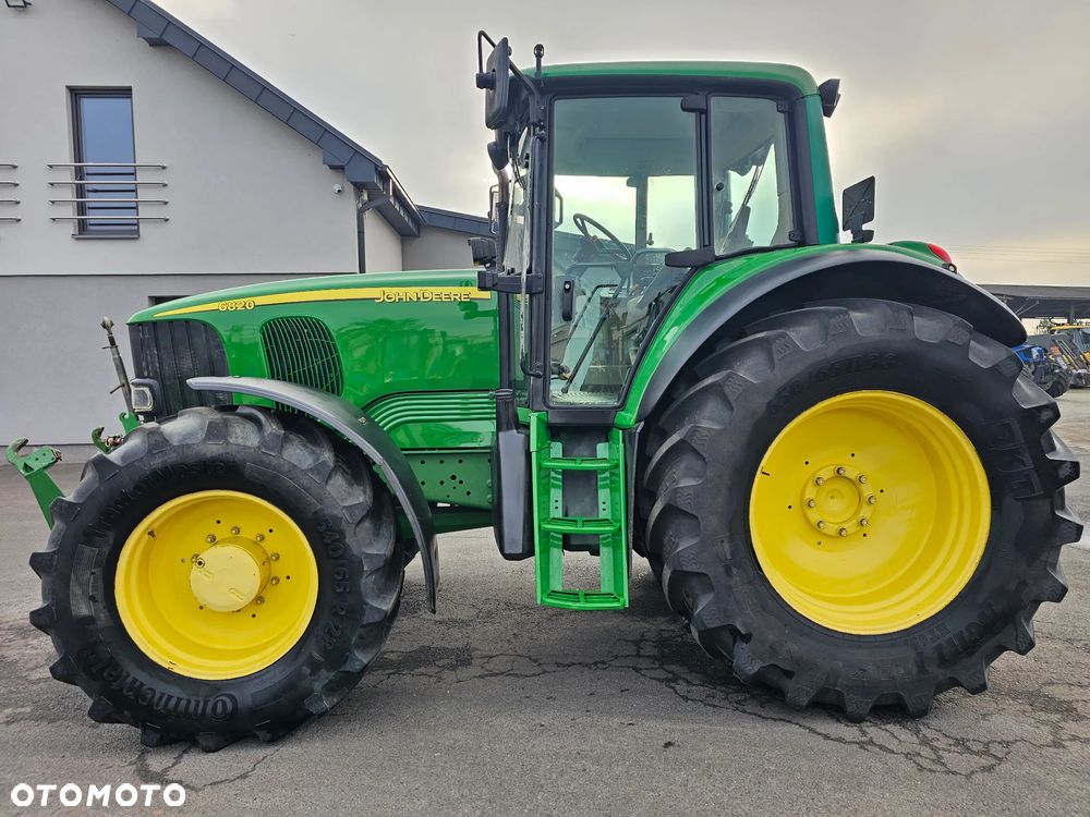 John Deere 6820 - 7