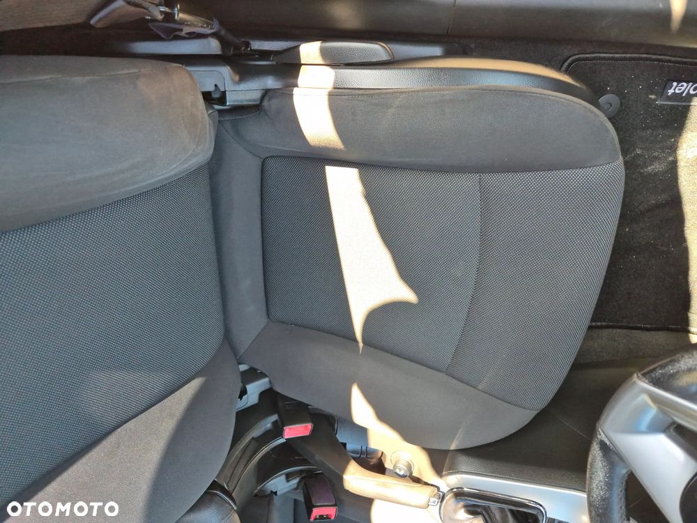 Chevrolet Cruze 1.6 - 17