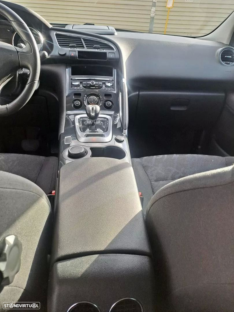 Peugeot 3008 2.0 HDi Hybrid4 - 17