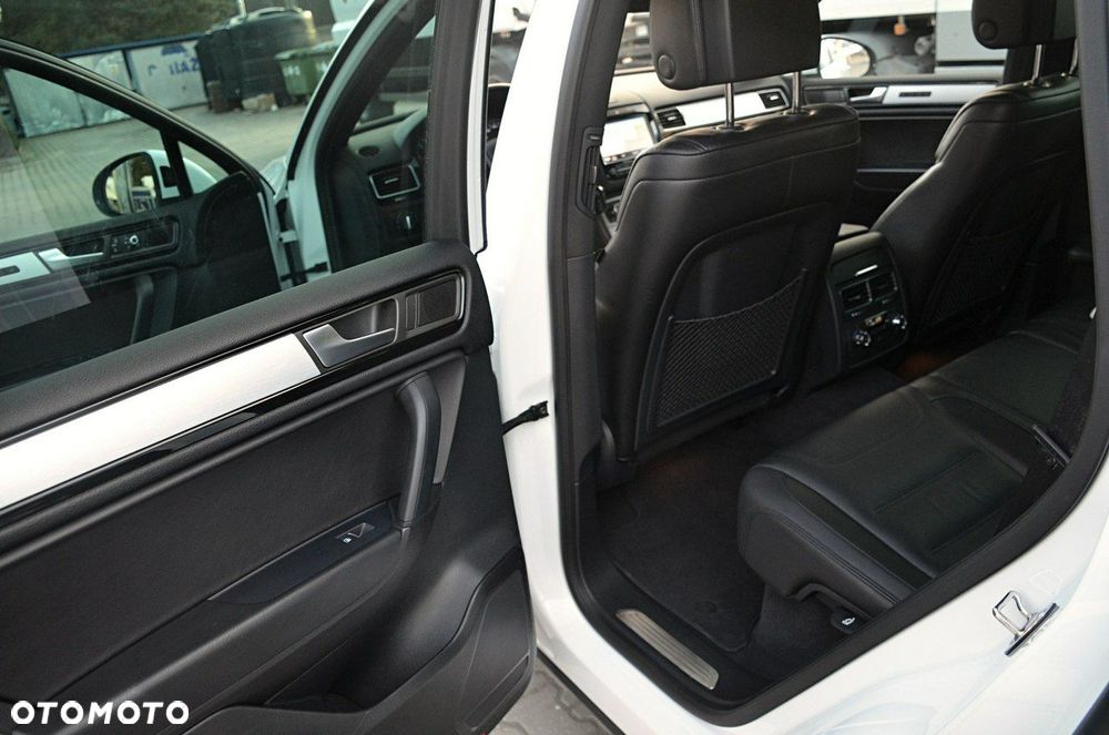 Volkswagen Touareg - 20