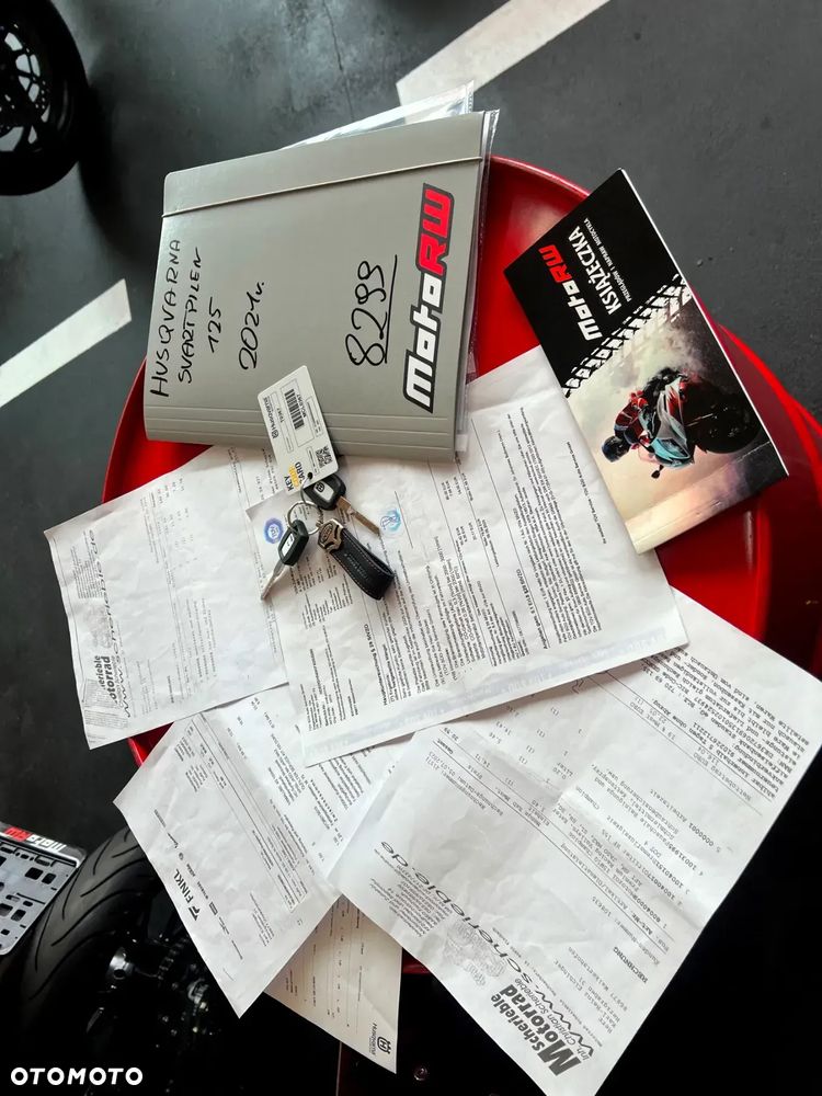 Husqvarna Svartpilen - 30