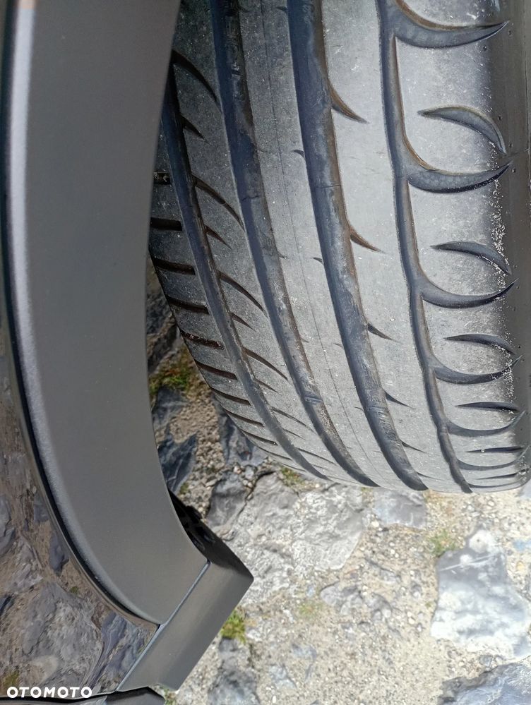 Ford Kuga 2.0 TDCi 2x4 Titanium - 39