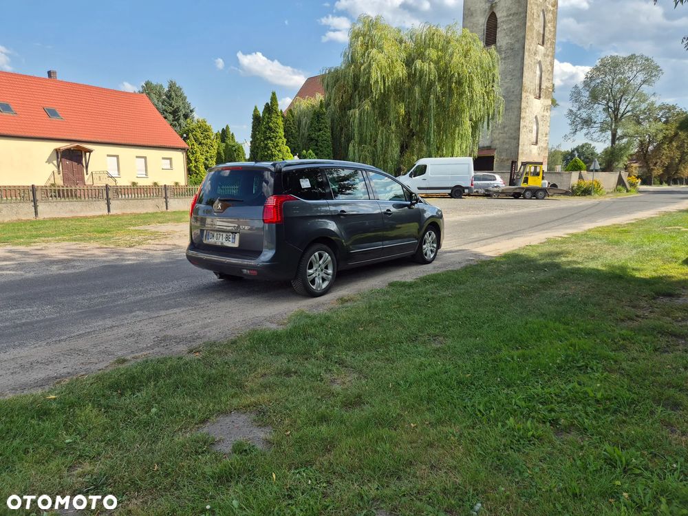 Peugeot 5008 HDI 150 Allure - 17