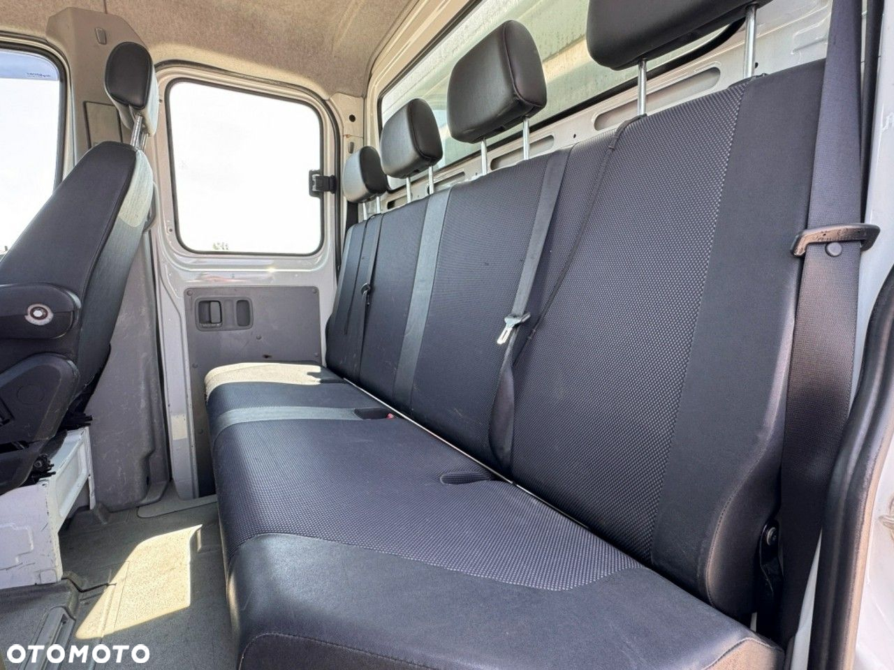 Mercedes-Benz Sprinter - 15