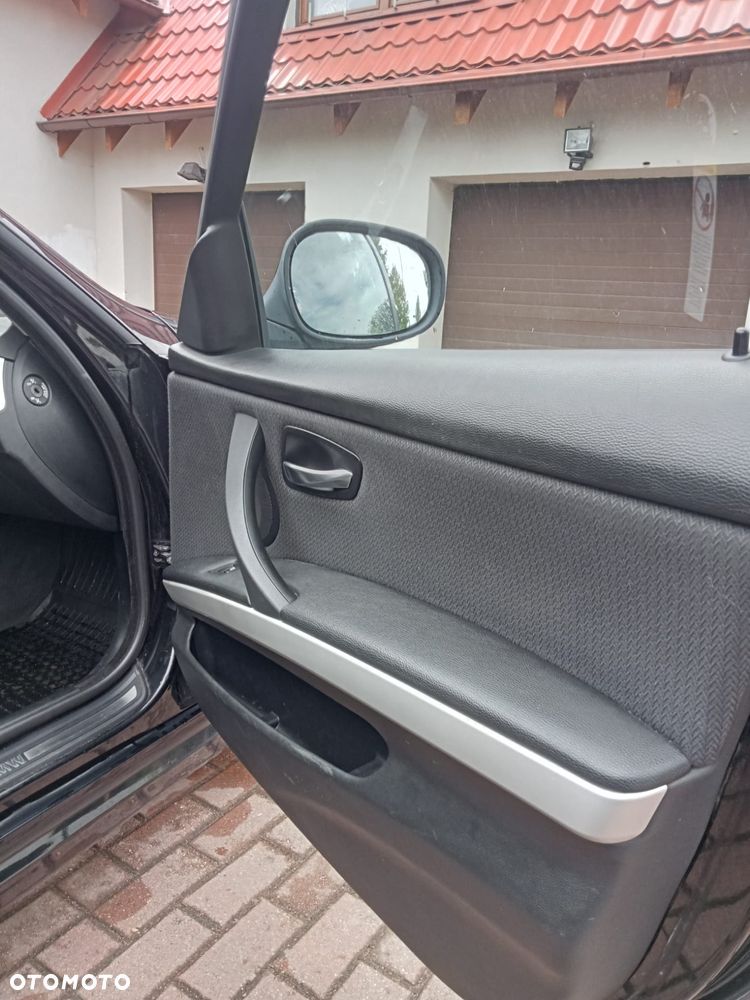 BMW Seria 3 318d - 16