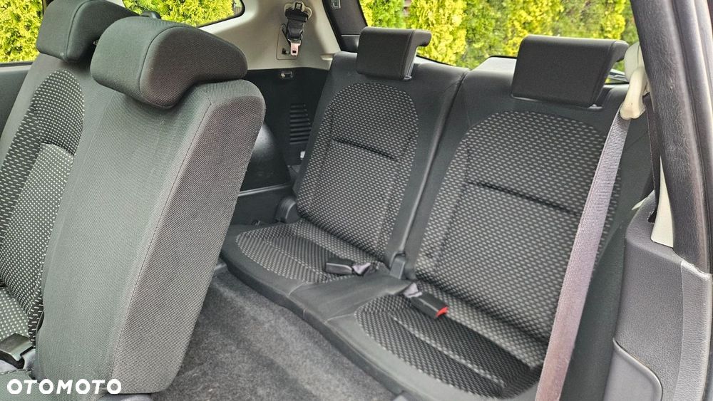 Nissan Qashqai+2 - 20