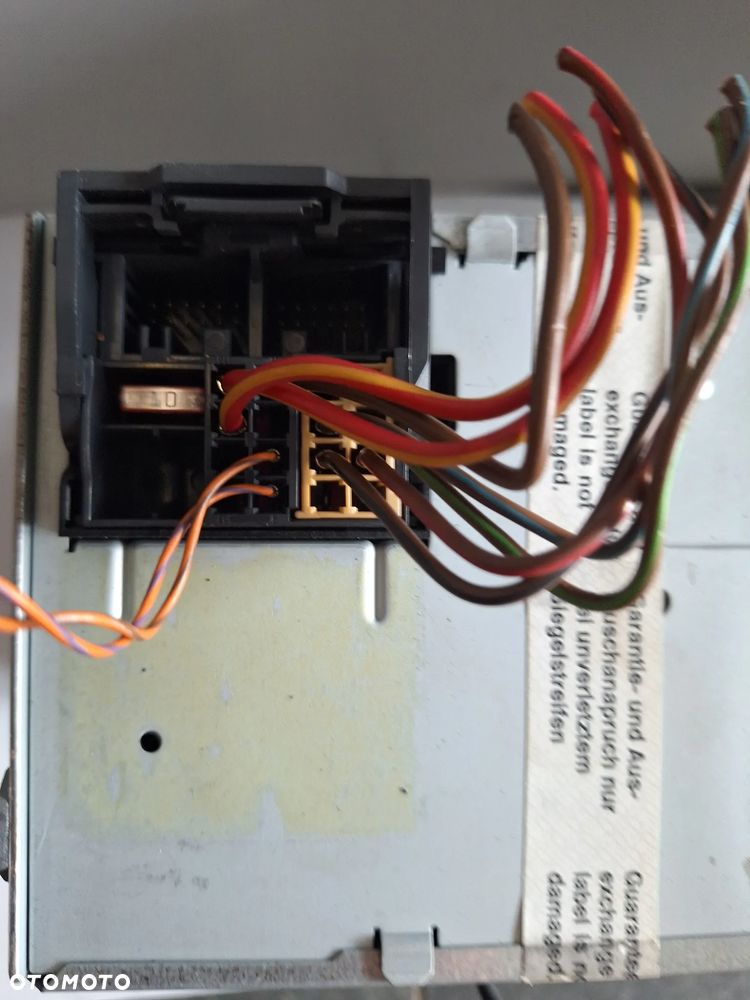 RADIO ORYGINALNE - VOLKSWAGEN  GOLF V  PLUS - 3
