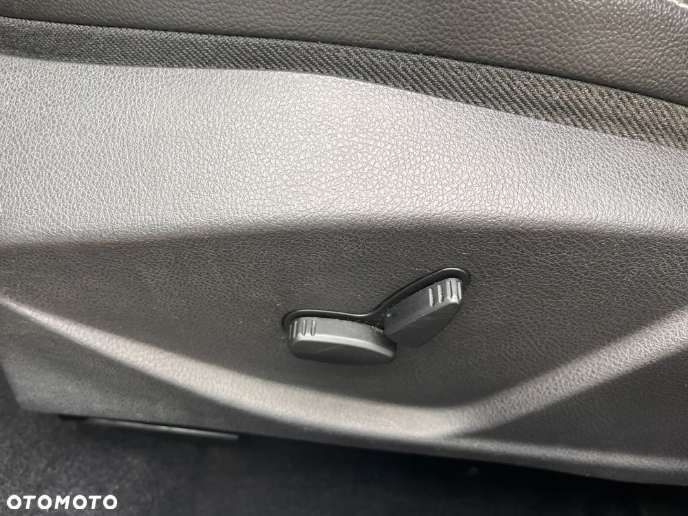 Ford Focus 1.6 EcoBoost Start-Stopp-System Titanium - 14
