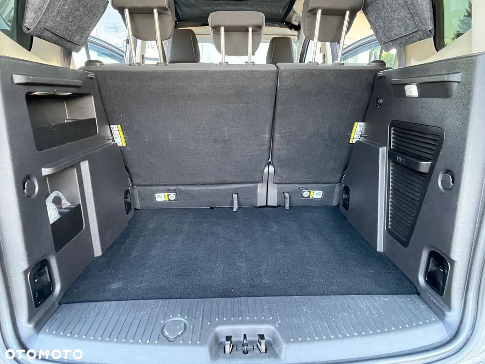 Ford Tourneo Courier 1.0 EcoBoost Titanium - 11