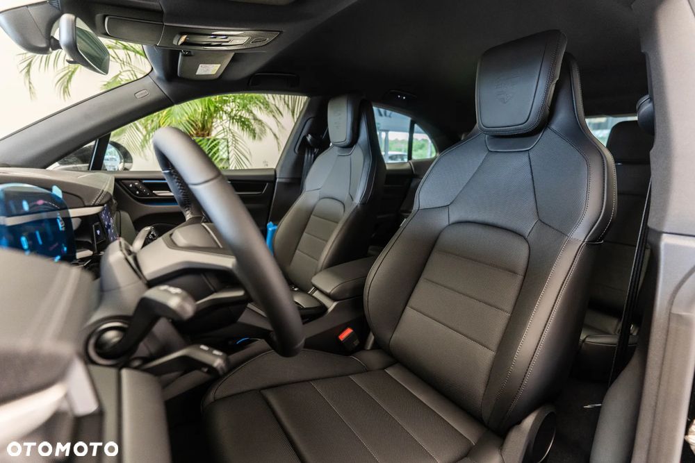 Porsche Macan - 12