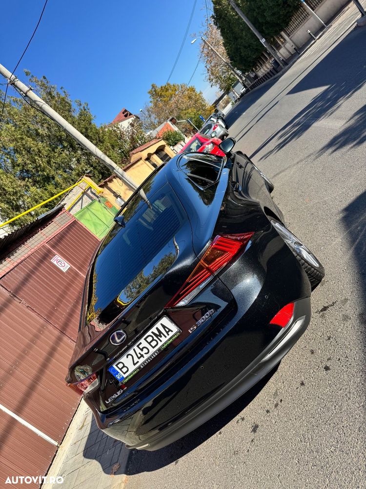 Lexus Seria IS 300h Executive - 5