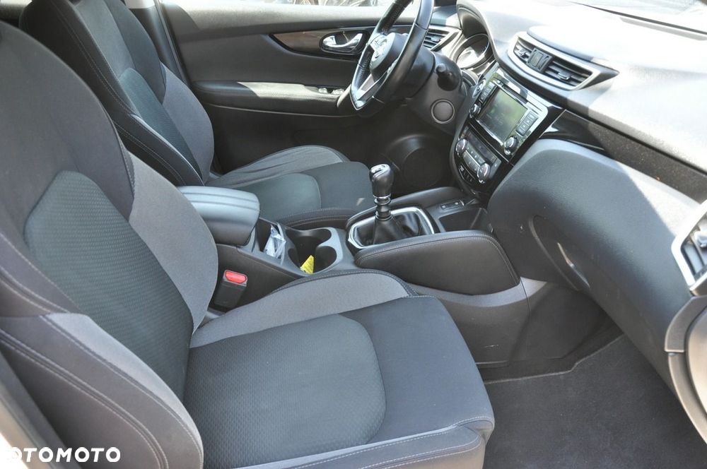 Nissan Qashqai - 12