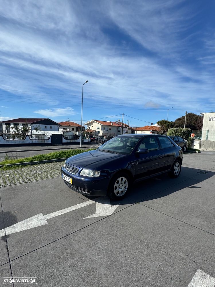 Audi A3 1.6 Attraction - 1