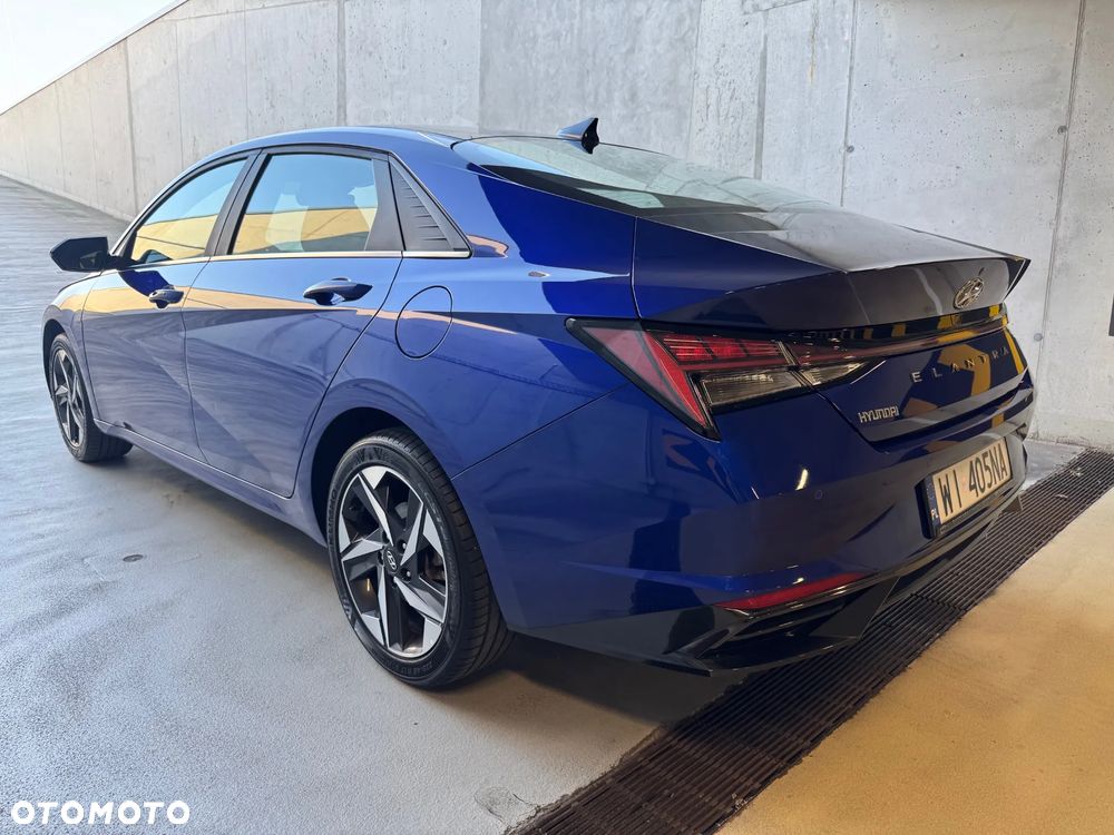 Hyundai Elantra 1.6 Executive CVT - 6