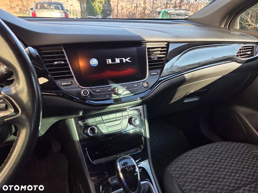 Opel Astra V 1.4 T Dynamic - 10