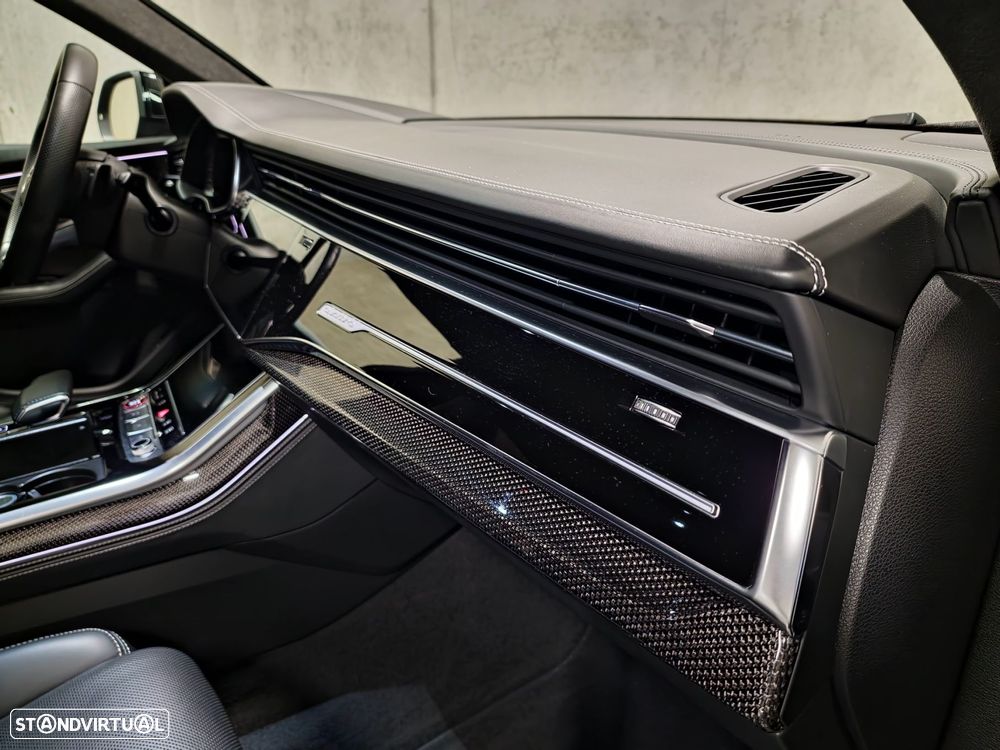 Audi SQ8 - 38